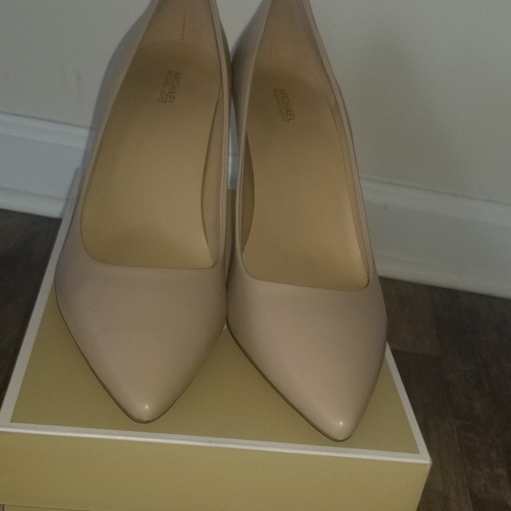 MICHAEL Michael Kors Pumps